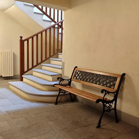 Hostdomus - Flower Loft Apartment *