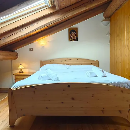 Apartment Hostdomus - Flower Loft Cesana Torinese